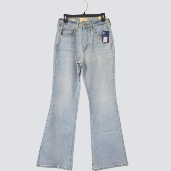 Universal Thread Womens High Rise Flare Light Wash Denim Cotton Jeans. Size 8 - Picture 2 of 8
